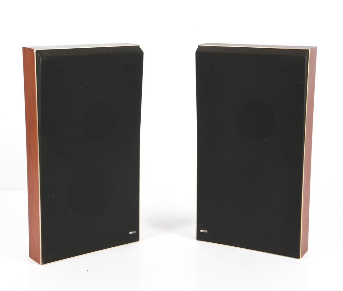PAIR BANG & OLUFSEN BEOVOX P30 SPEAKERS C. 1970S: Pair of Beovox Uni-Phase P30 loudspeakers. Teak cases. Denmark, circa 1970s. Dimensions: H 21" x W 11.5" x D 5.25". Condition: Wiring untested. Minor scuffs. Wear consistent with age and use.
