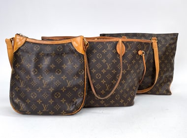 LOUIS VUITTON MONOGRAM SHOULDER BAG GROUPING