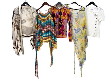 GROUPING OF WOMEN'S DESIGNER CLOTHING