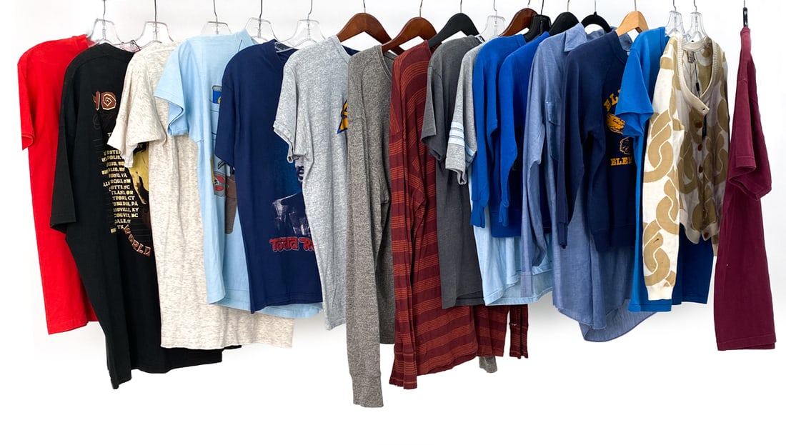GROUPING INCL. POP CULTURE & VINTAGE SHIRTS (1 of 18)