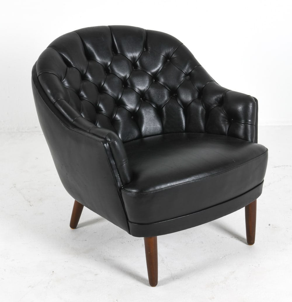 DANISH BUTTON TUFTED LEATHER CHAIR C. 1970S (1 of 12)