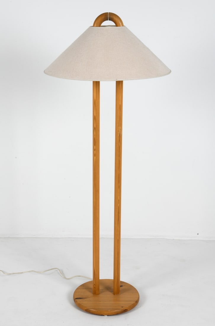 LYS DANISH PINE FLOOR LAMP C. 1970S (1 of 12)