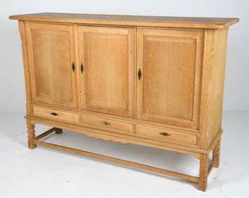 KJAERNULF STILMOBLER DANISH OAK SIDEBOARD C. 1970S