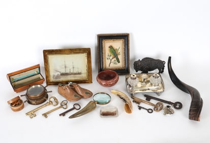 ANTIQUE & DECORATIVE GROUPING