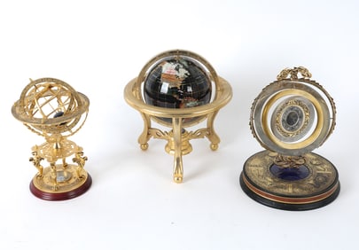 DECORATIVE GROUP INCL. ARMILLARYS & GLOBE