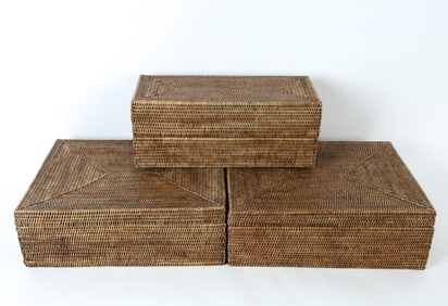 GROUPING OF WOVEN BOXES