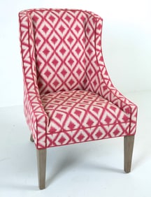 PATTERNED FABRIC LOUNGE CHAIR