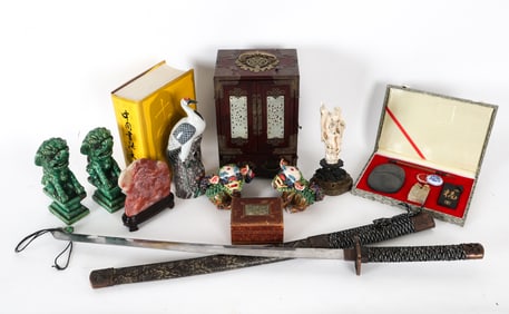 CHINESE DECORATIVE GROUPING