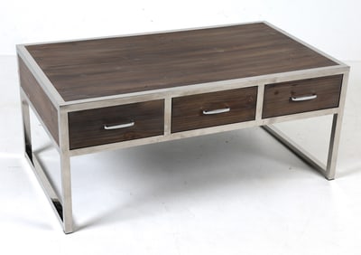 Dimensions: H 18.5" x W 42" x D 25" Condition: Presents well overall.