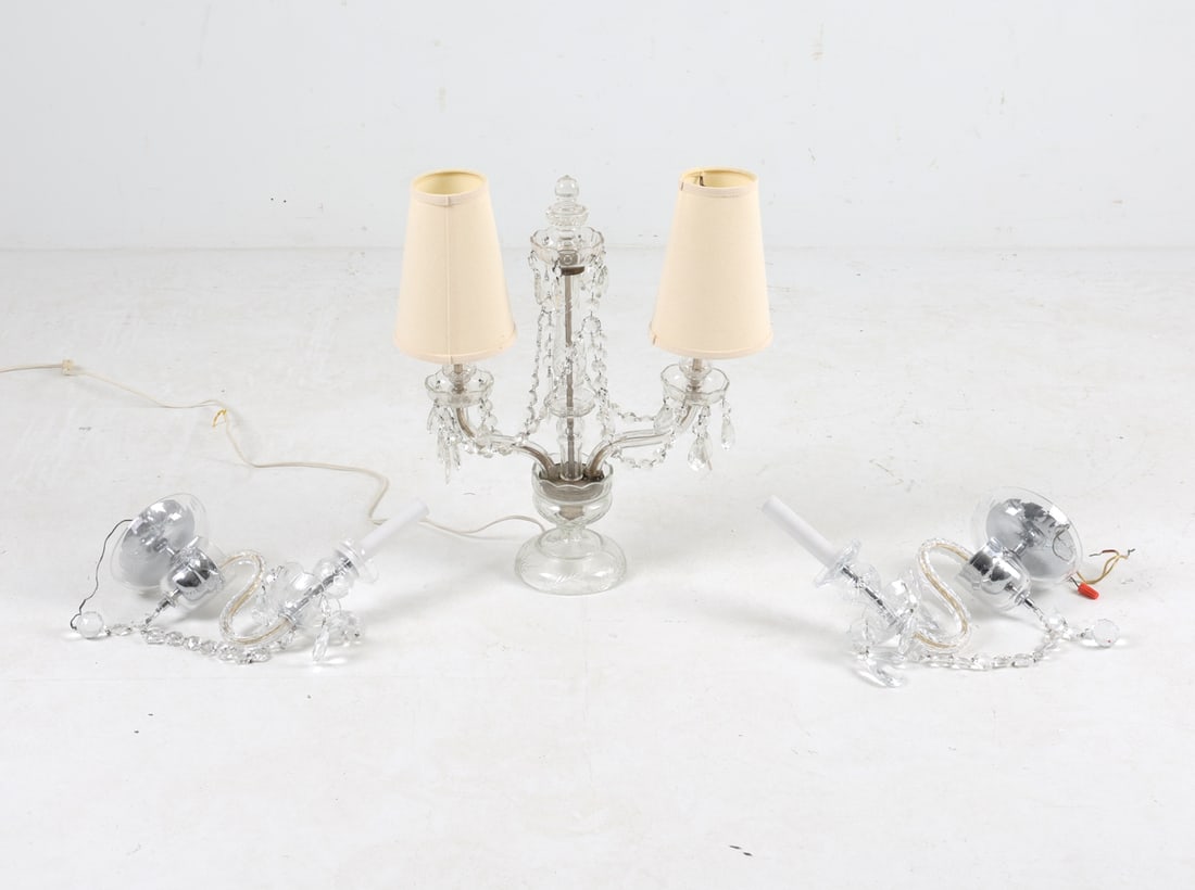 VINTAGE ETCHED GLASS LAMP & SCONCES (1 of 16)