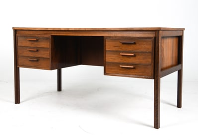 STYLE OF KAI KRISTIANSEN ROSEWOOD DESK C. 1960S