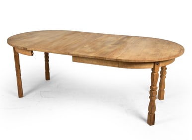 ATTR. HENNING KJAERNULF OAK EXTENDING TABLE 1970S