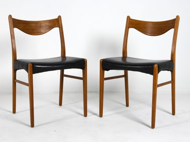 PAIR OF ARNE WAHL IVERSEN TEAK & LEATHER CHAIRS