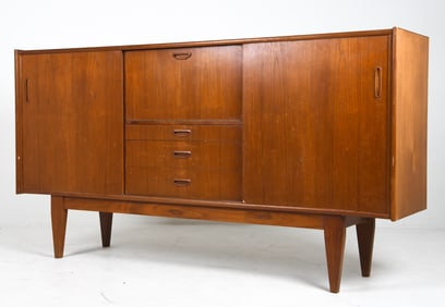 WESTERGAARD STYLE DANISH TEAK SIDEBOARD 1960S