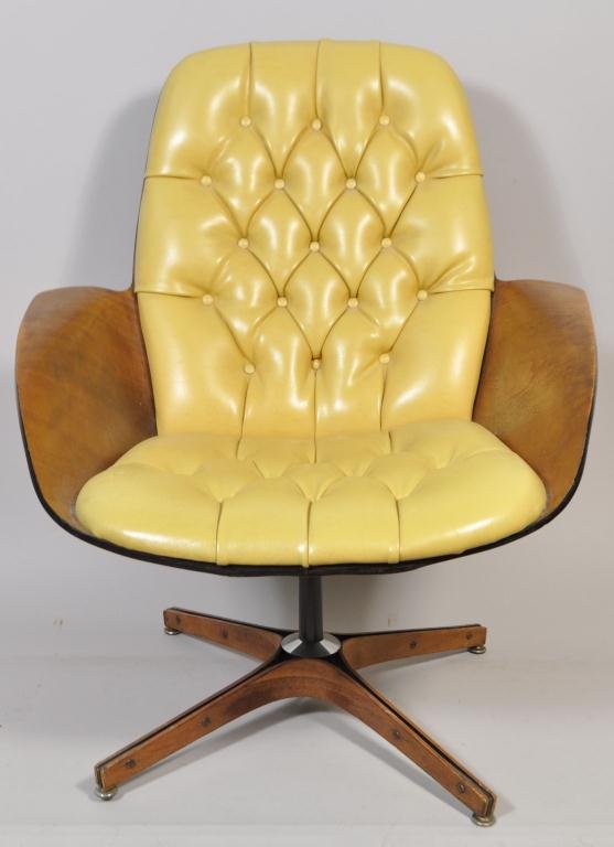 PLYCRAFT BENT WOOD ARM CHAIR: Dimensions: H 34" x W 28" x L 27.5" Condition: very good
