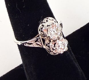 ANTIQUE DOUBLE DIAMOND & 14K WHITE GOLD RING
