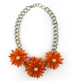 BANANA REPUBLIC VINTAGE FLORAL CLUSTER NECKLACE