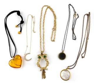 GROUPING OF VINTAGE NACKLACES INCL. GOLD VERMEIL