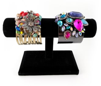 PAIR CRYSTAL CUFF BRACELETS INCL. ERICKSON BEAMON