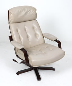 STYLE OF GOTE MOBLER BEECH & LEATHER SWIVEL CHAIR