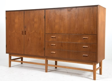 O. BANK LARSEN DANISH TEAK SIDEBOARD C. 1960S