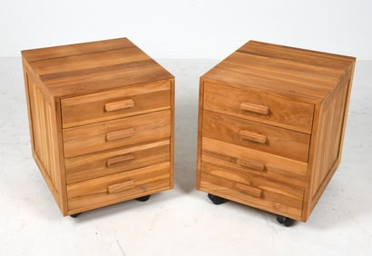 PAIR OF SCANDINAVIAN TEAK NIGHTSTAND CHESTS