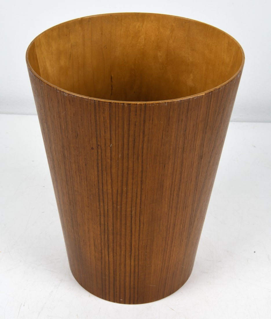 SERVEX SWEDISH TEAK WASTE BASKET C. 1970S: Waste or paper basket. Stamped under base. Sweden, circa 1970s. Dimensions: H 13.25" x Dia. 10". Condition: Minor dings and scratches, wear consistent with age and use.