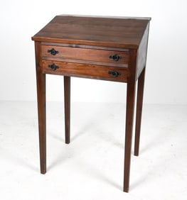 SCANDINAVIAN PINE STANDING DESK