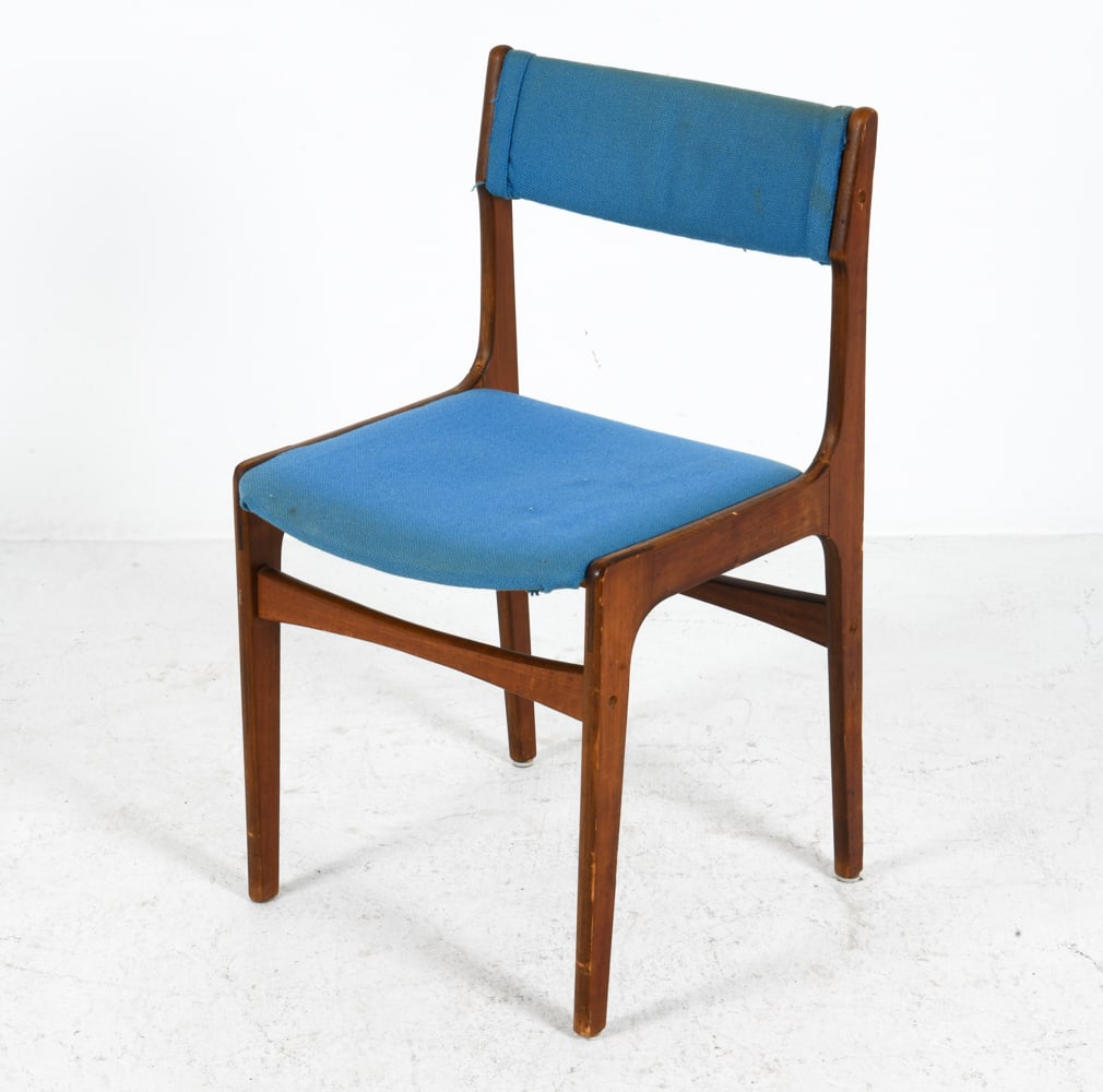 STYLE OF ERIK BUCH DANISH TEAK DINING CHAIR 1970S: Teak frame with blue wool upholstery. Denmark, circa 1970s. Dimensions: H 31" x W 18.5" x D 16.25" x SH 18.75". Condition: Minor dings and scratches, few small chips. Wear consistent with age and use.