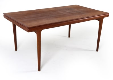 JOHANNES ANDERSEN STYLE DANISH TEAK DINING TABLE