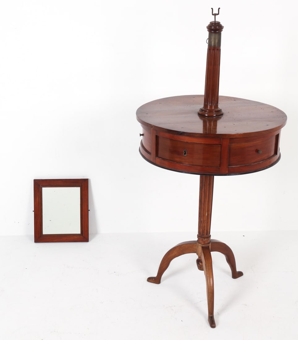 VICTORIAN MAHOGANY GENTLEMAN'S SHAVING STAND (1 of 15)