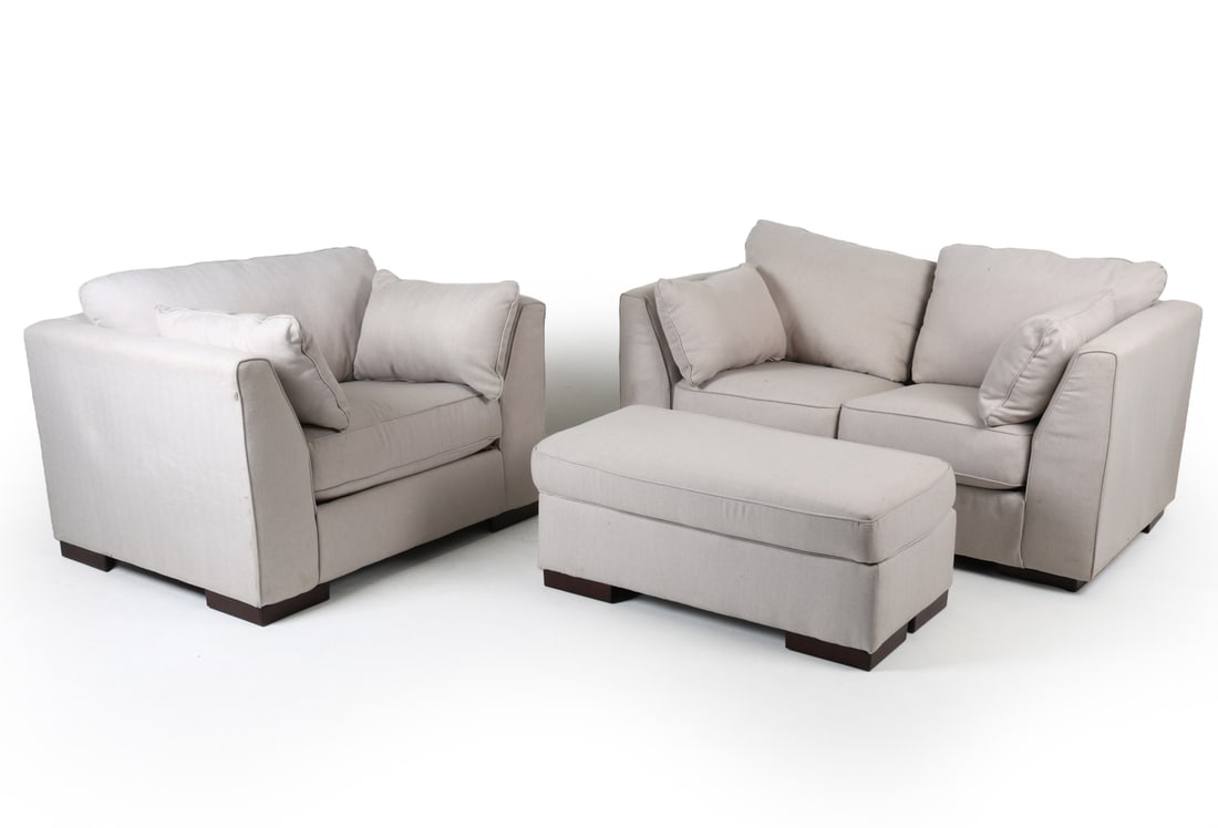 CONTEMPORARY SOFA SUITE (1 of 19)