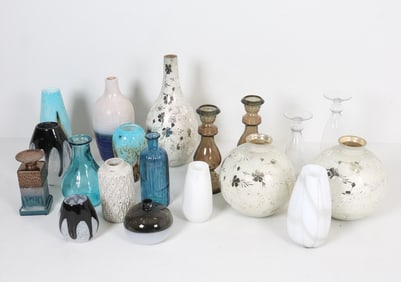 CONTEMPORARY GLASS & CERAMIC VASE GROUPING