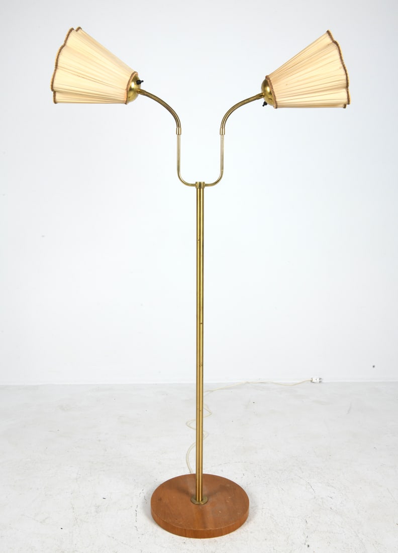 SWEDISH TEAK & BRASS FLOOR LAMP C. 1970S (1 of 14)