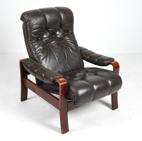 SCANDINAVIAN LEATHER & BEECH LOUNGE CHAIR C. 1970S