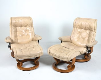 PAIR EKORNES STRESSLESS LOUNGE CHAIRS