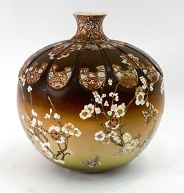 ANTIQUE JAPANESE SATSUMA VASE