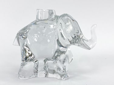 BACCARAT CRYSTAL ELEPHANT FIGURINE