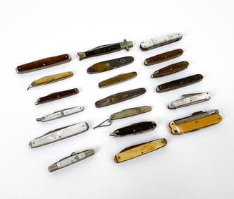 ANTIQUE & VINTAGE POCKET KNIFE GROUPING