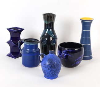 GROUPING OF BLUE CERAMIC VASES C. 1970S