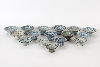 CHINESE BLUE AND WHITE PORCELAIN GROUPING