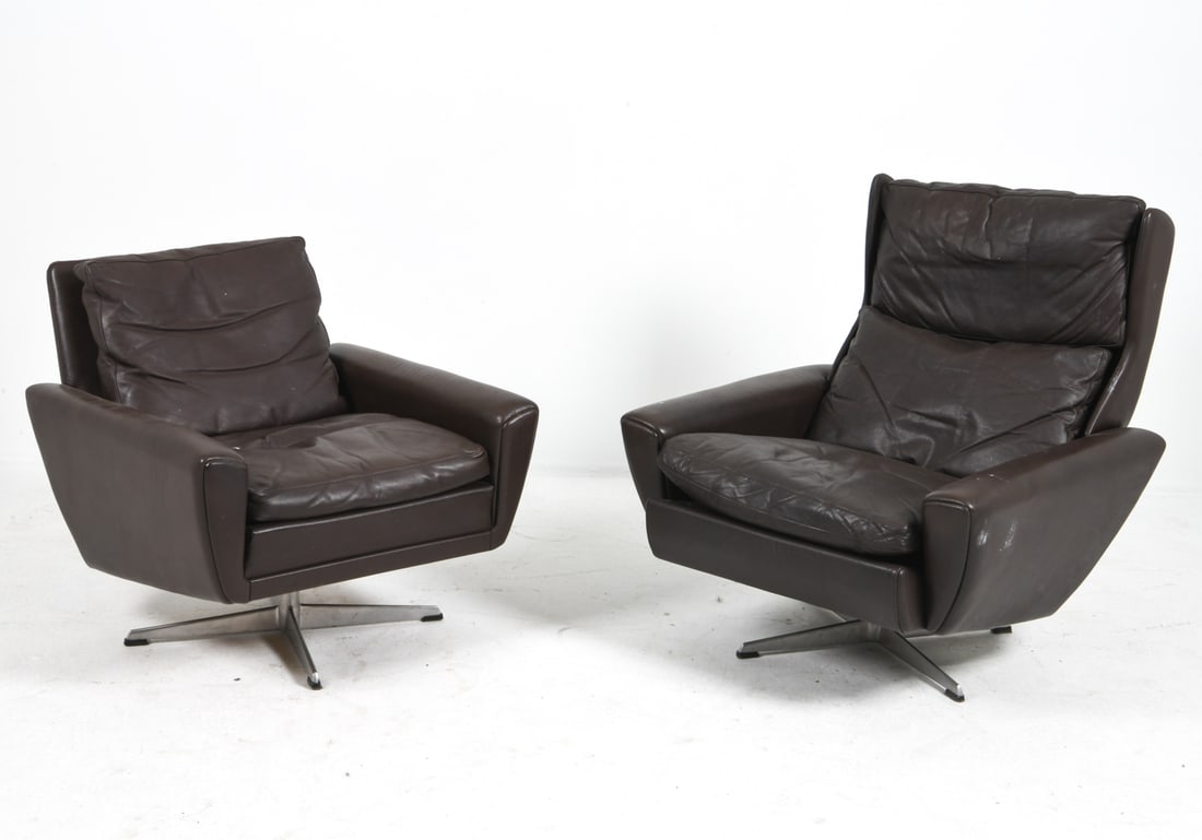 (2) GEORG THAMS LEATHER LOUNGE CHAIRS C. 1970S (1 of 8)
