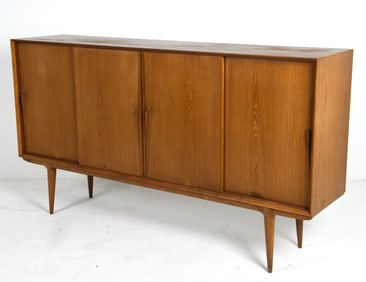 OMANN JUN MODEL 19 DANISH TEAK SIDEBOARD C. 1960S