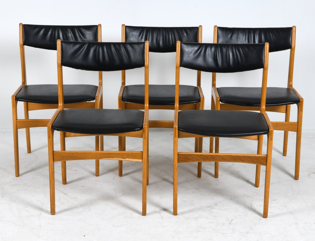 (5) ERIK BUCH DANISH TEAK DINING CHAIRS C. 1960S: Denmark, circa 1960s. Dimensions: H 32" x W 18.75" x D 19" x Sh 18". Condition: Wear consistent with age and use, including rubs and scuffs to wood and leather. DMW025