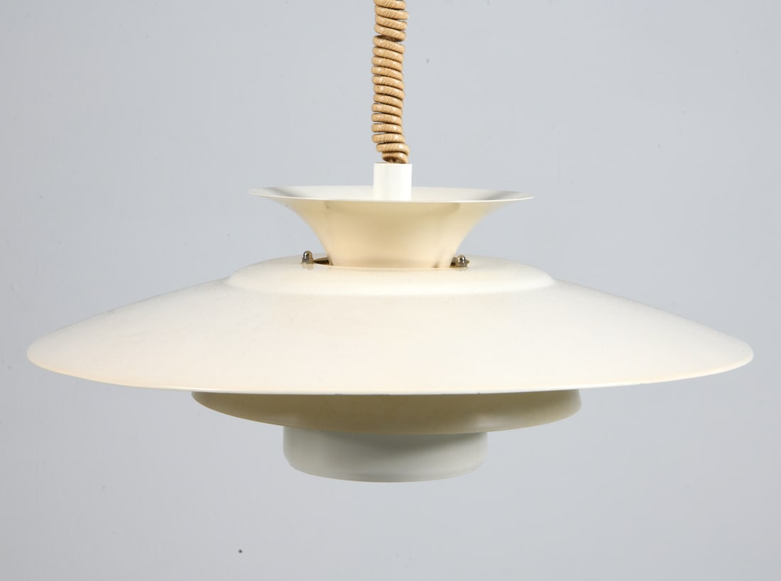POUL HENNINGSEN STYLE PENDANT LIGHT C. 1960S: Aluminum saucer pendant light in white finish. Pulley system for height adjustment. Denmark, circa 1960s. Dimensions: H 8.5" x Dia. 19.5". Condition: Wiring untested. Minor scuffs, wear consistent wit