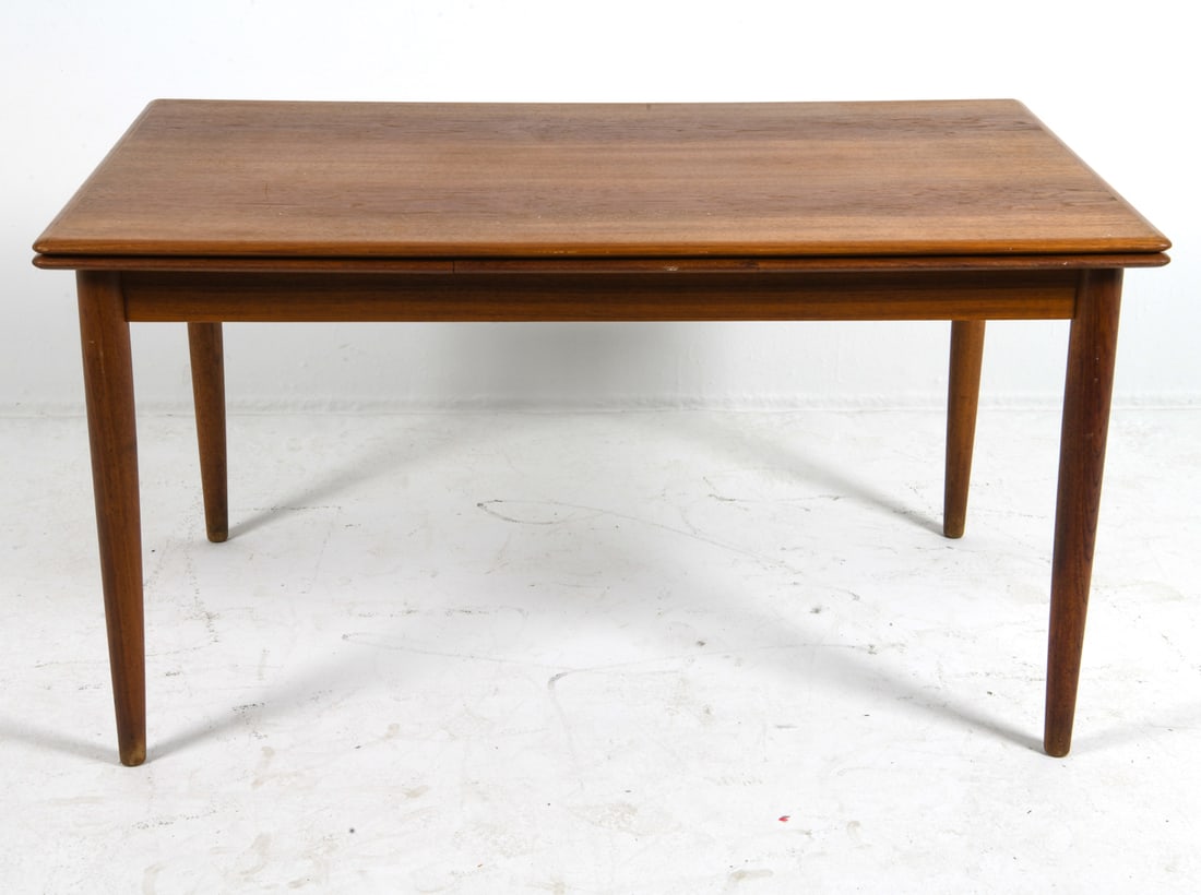 ATTR. NIELS MOLLER TEAK EXPANDING DINING TABLE (1 of 12)