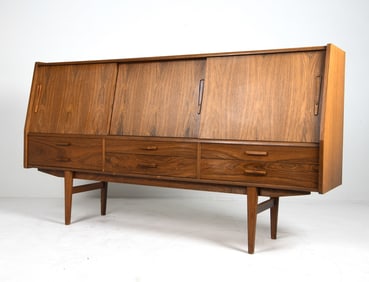 STYLE OF OMANN JUN ROSEWOOD SIDEBOARD C. 1960S