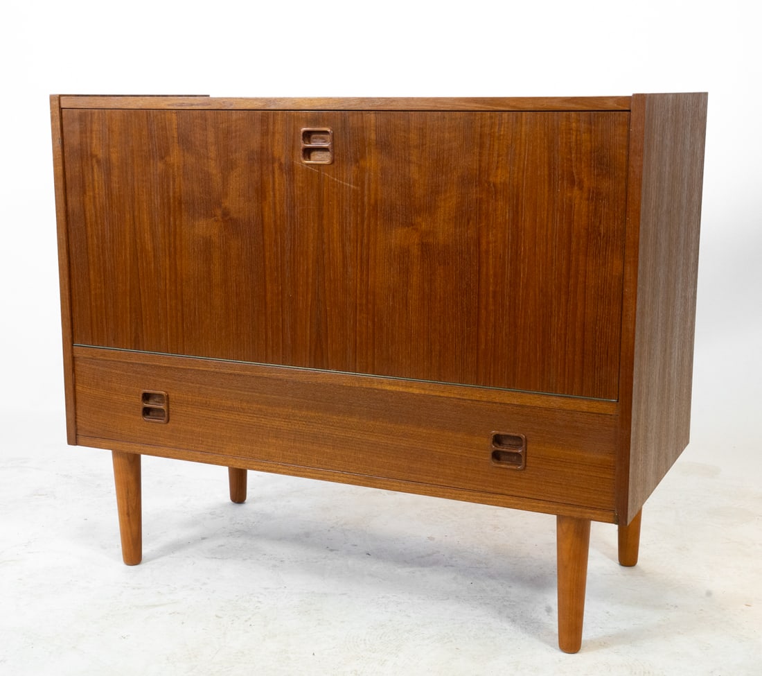 DANISH TEAK MEDIA CABINET C. 1960S (1 of 17)