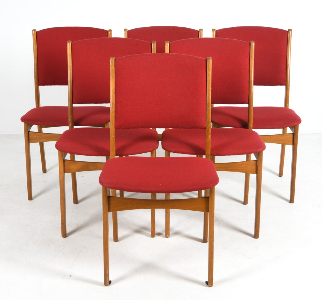 (6) ERIK BUCH STYLE TEAK & WOOL DINING CHAIRS: Teak frames with red wool upholstery. Denmark, circa 1960s. Dimensions: H 34" x W 18" x D 17.5" x SH 18.5". Condition: Minor scuffs and rubs to frames. Wear consistent with age and use. DMT131