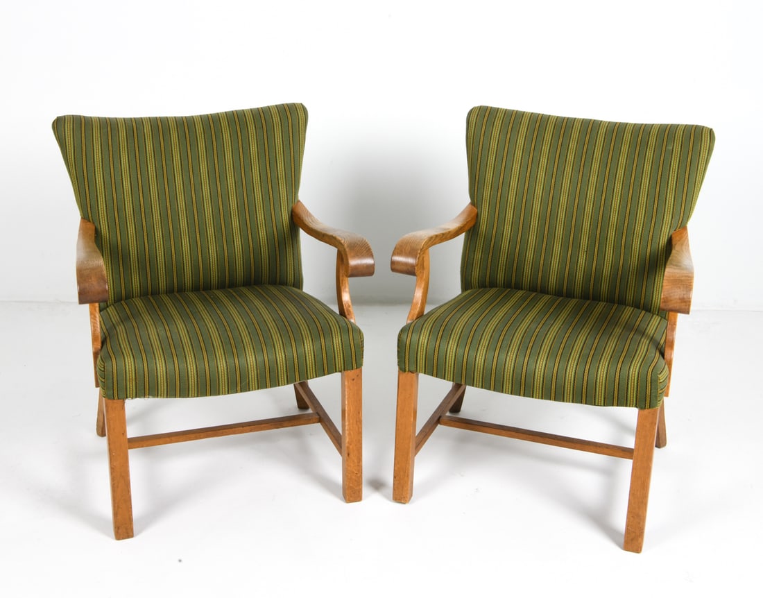 PAIR OF KJAERNULF STYLE DANISH OAK ARMCHAIRS 1970S (1 of 16)